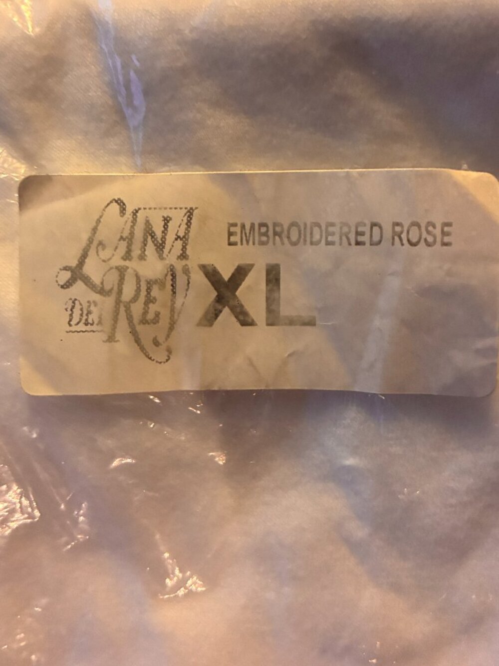 Lana Del Rey Rose Heart Embroidered Sleeves Official T-shirt Size  XL - Picture 4 of 5